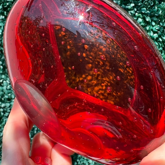 Vintage Murano Red Glass Ashtray, Mid century Modern home decor - Picture 10 of 11